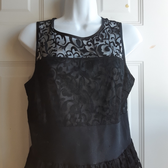 Flocked Velvet Dress - Picture 6 of 11